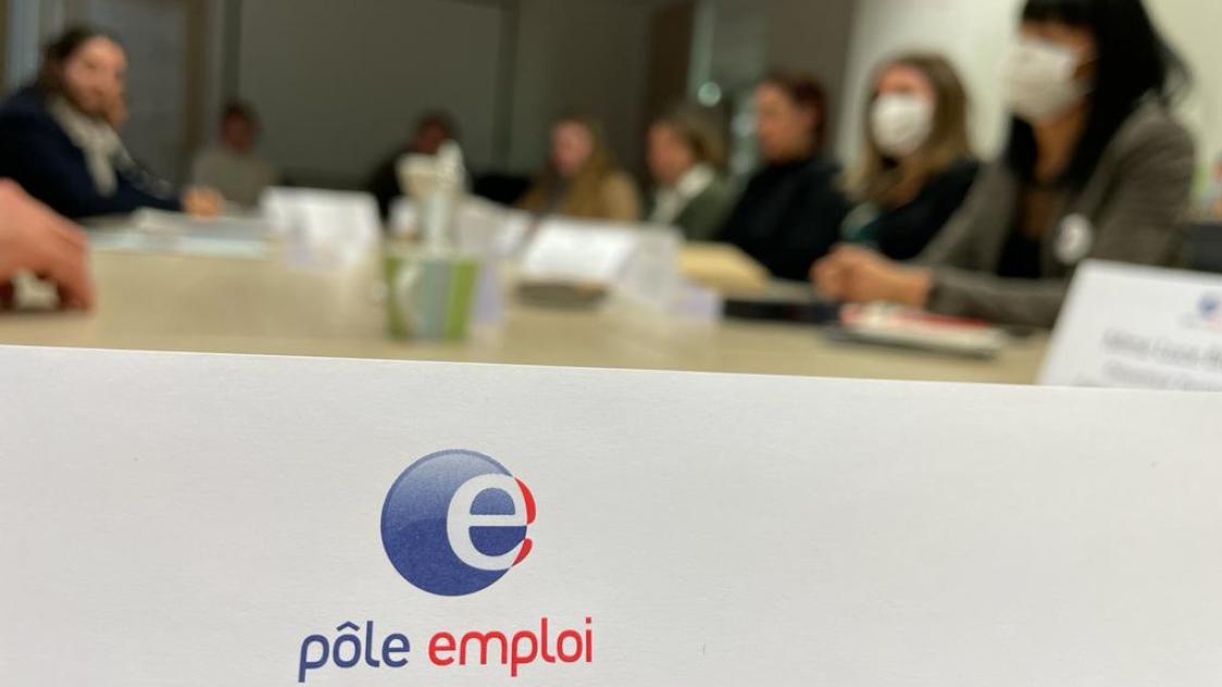 Entre S zanne et pernay le Contrat d engagement jeune s duit